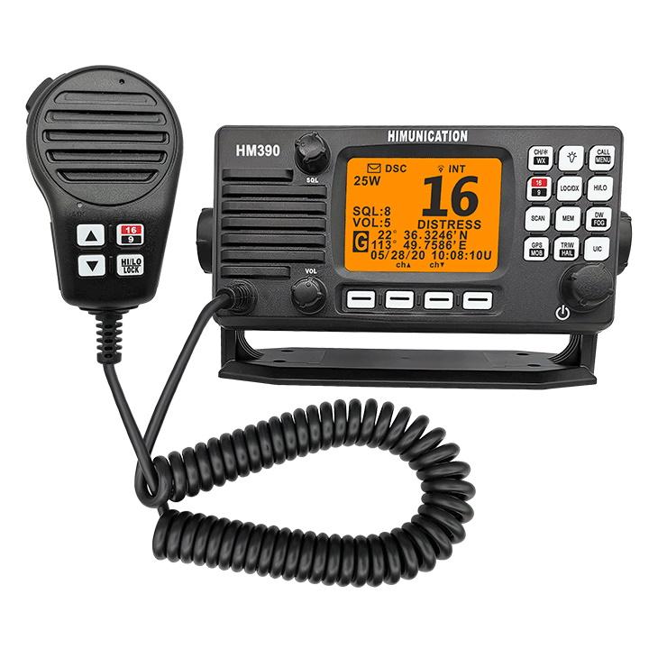 Radio VHF fija HIMUNICATION HM390 SIN DSC para Zona 4, 5 y 6 - Radio VHF fija HM390 con NMEA0183, sin DSC. El VHF HM380 tiene una potencia de emisión seleccionable a 1 ó 25 vatios, para comunicaciones de corta o larga distancia..   Número de homologación: 50.0116